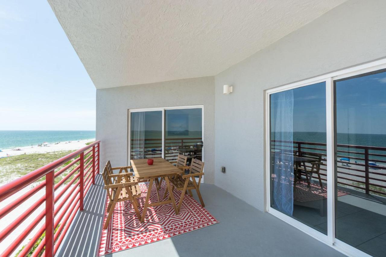 301 Crimson Condos St. Pete Beach Exterior foto